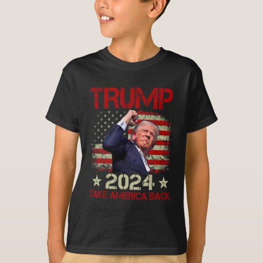 トランプ2024トランプ・ラリーで最初のポン生き延びプショット Tシャツ (正面)