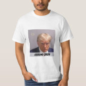トランプ2024ムグショット大統領伝説 Tシャツ (正面)