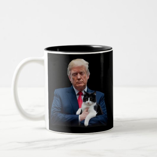 トランプ2024猫 MAGA おもしろトランプ猫 ツートーンマグカップ (左)