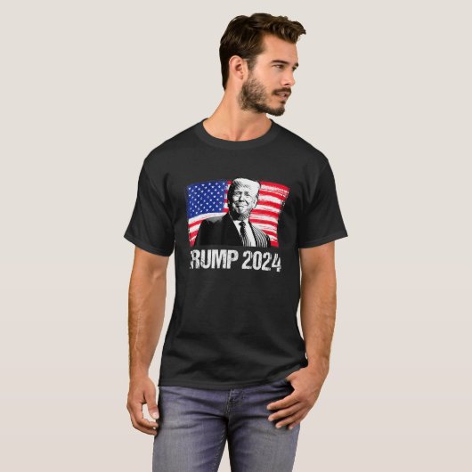 トランプ2024米国国旗のキャンペー選ン再大統領 Tシャツ (正面フル)