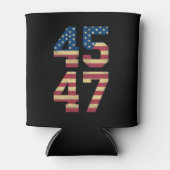 トランプ2024 45 47ヴィンテージアメリカ国旗のレトロ4547 缶クーラー (正面)