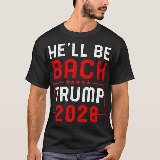 トランプ2028彼は戻ってくる Tシャツ (正面)