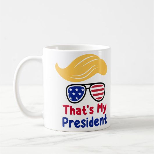 トランプ47 – それは私の大統領である コーヒーマグカップ (左)