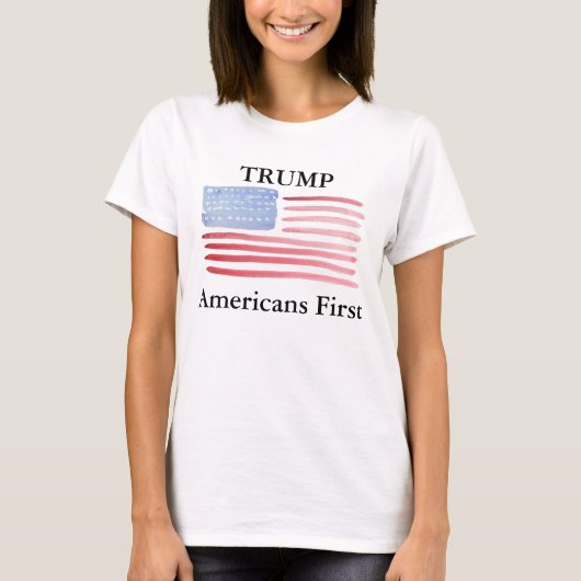 トランプ・アメリカンを最初に投票 Tシャツ (正面)