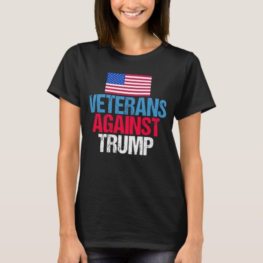トランプ・アメリカ国旗に対する退役軍人 Tシャツ (正面)