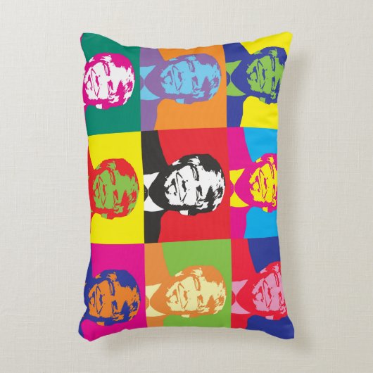 トランプ・アーポップ・アートのト大統領 アクセントクッション (正面(垂直))