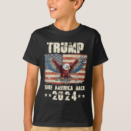 トランプ・イーグル米国大統領2024アメリカをMに戻す Tシャツ (正面)