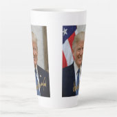 トランプ・マグ大統領の署名 カフェラテマグ (正面)