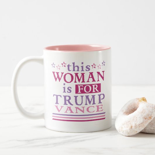 トランプ・ヴァンス – この女性は ツートーンマグカップ (ドーナツ)