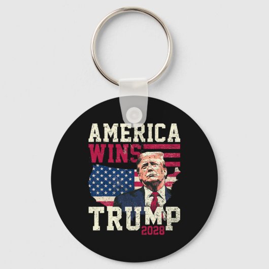 トランプ 2028 アメリカ勝利 キーホルダー (正面)