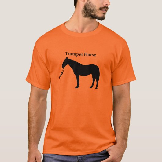 トランペットの馬のTシャツ Tシャツ (正面)