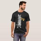 トランペットを演奏する猫 マーチングバンド 男女兼用 Tシャツ (正面フル)