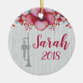 トランペットプレーヤー音楽ギフトフローラ パーソナライズされた セラミックオーナメント (正面)