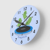 トランポおもしろいリン漫画のかわいい緑豆 ラウンド壁時計 (傾斜)