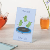 トランポおもしろいリン漫画の可愛いグリーンビーンズ 台座サイン (インサイチュ)