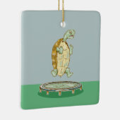 トランポリンに乗った亀 セラミックオーナメント (右)