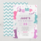 トランポリンパーティーの誕生日招待状 招待状 (正面/裏面)
