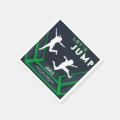 トランポリン公園緑の誕生日パーティーを飛ぼう スタンダードカクテルナプキン (角)