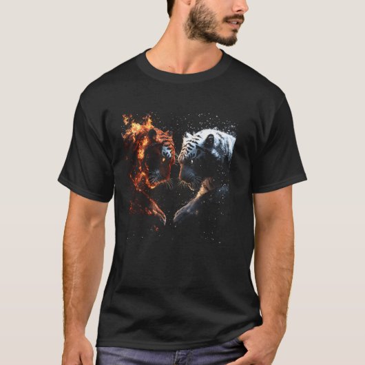 トラ火陽動物野生生物猫 Tシャツ (正面)