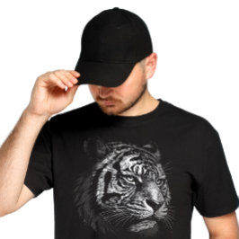 トラ虎Tシャツ - 壮麗でエレガント、そしてアグレッシブ Tシャツ