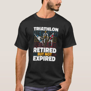 トリアスリート退職したランニングサイクリングトリアット Tシャツ
