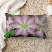 トリオオブクレマチスピンクとホワイト春つる植物 ランバークッション (ブランケット)