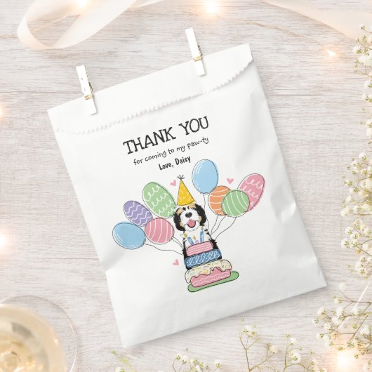 トリカラーシェパドールバースデーパーティー フェイバーバッグ (クリップ留めされた状態)