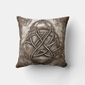 トリケトラ三位一体ノットセピアフェイクメタリックスズ クッション (裏面)