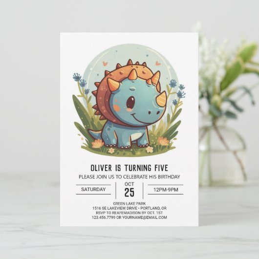 トリケラトププリント可能な恐竜ボーイ誕生日 招待状 (スタンド正面)