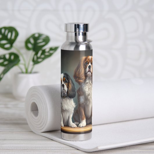 トリコラー・アンド・ブレンハイム・カバリエ・キング・チャールズ ウォーターボトル (ヨガ)