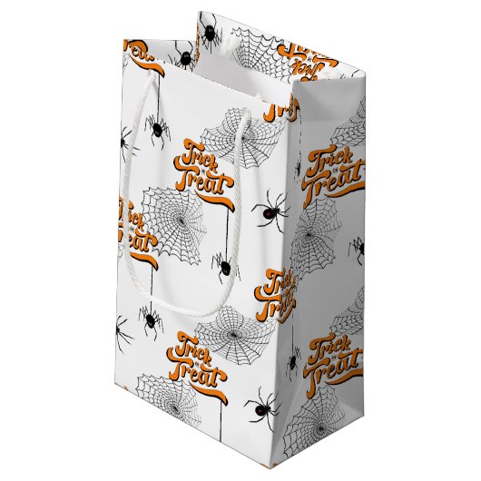 トリックまたはトリートタイポグラフィ(スパイダパターンID680) スモールペーパーバッグ (裏面アングル)