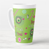 トリックまたはトリートハッピーハローウィン甘い死+キャンディ カフェラテマグ (左アングル)