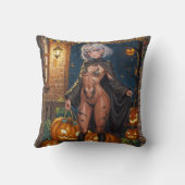 トリックまたはトレーター、勇敢なハロウィーンの衣装の女の子 クッション (裏面)