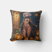 トリックまたはトレーター、勇敢なハロウィーンの衣装の女の子 クッション (正面)