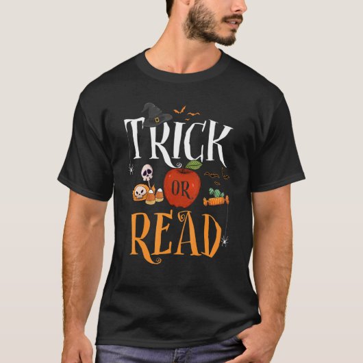 トリックまたは司書読者のハロウィーンのコスチュームの本 Tシャツ (正面)
