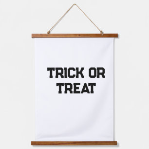 トリックまたは。トリートハロウィーン不気味なブラックシンプルミニ 吊り下げ型タペストリー
