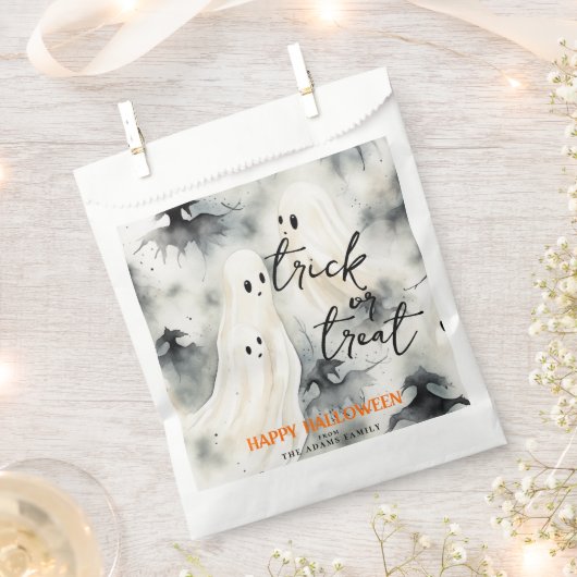 トリックオアトリート幽霊パーソナライズされたハッピーハローウィン フェイバーバッグ (クリップ留めされた状態)