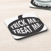 トリックマイトリートミーB/W コースター (左側)