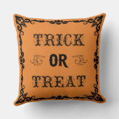トリック・オア・トリートのハロウィンの装飾用クッション クッション (裏面)