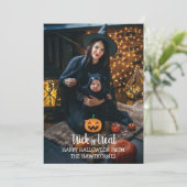 「トリック·オア·トリート」ハロウィーンエレガント家族の写真 カード (スタンド正面)