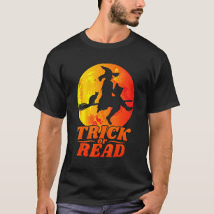 トリック オア リード司書 ハロウィン 魔女 猫 先生 Tシャツ