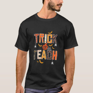 トリック・オ教えア・カットなハロウィーン先生の男性女 Tシャツ