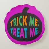 トリック・ミー・トリートメント・数々のハロウィーン・カラー ラウンドクッション (裏面)