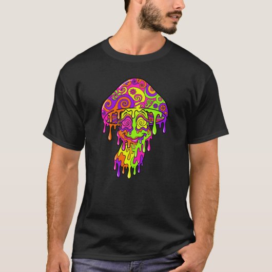 トリッピーな滴るキノコの顔 Tシャツ (正面)