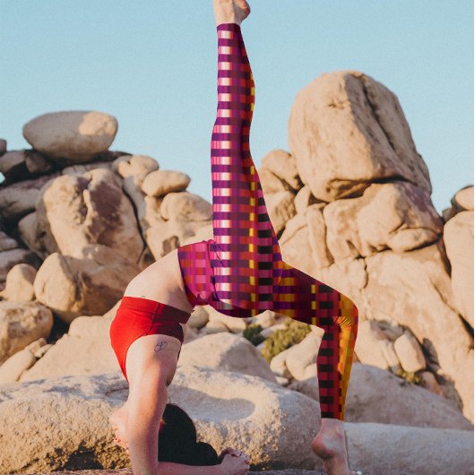 トリップ（幻覚体験）のようなストライプ紫とピンクカッコいいのサイケデリック レギンス