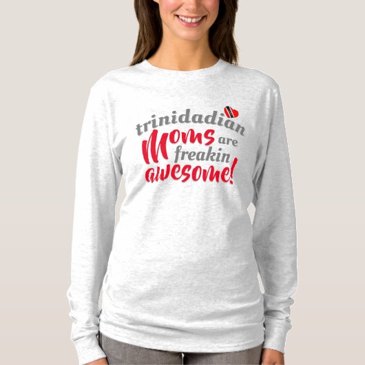 トリニダードのママは最高に素晴らしい Tシャツ (正面)