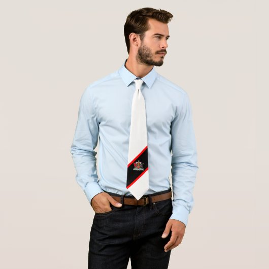 トリニダード・トバゴ・コート・オブ・アームズ・オン・ホワイト ネクタイ (インサイチュ)