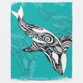 トリバルオルカブラシティール(緑がかった色) フリースブランケット (正面)