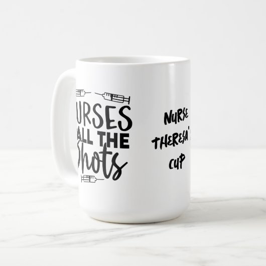 トリプルシリンジナースがショットを呼び出おもしろいすナース コーヒーマグカップ (正面左)