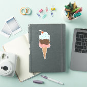 トリプルスコップアイスクリームコーンさくらんぼイラストレーション シール (iPadカバー)